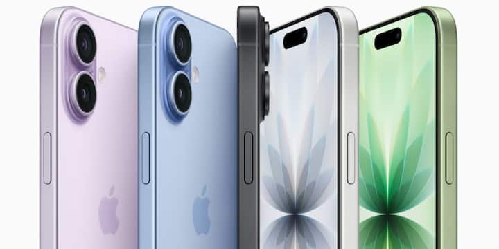वहीं, Flipkart पर Apple iPhone 17 पर लोगों को जबरदस्त डील देखने को मिल रही है. बता दें कि iPhone 17 के 256GB वेरिएंट को कंपनी ने 82,900 रुपये में लॉन्च किया था जो अब फ्लिपकॉर्ट पर 77,900 रुपये में लिस्टेड है. इस हिसाब से फोन पर सीधा 5 हजार रुपये का फायदा हो रहा है.