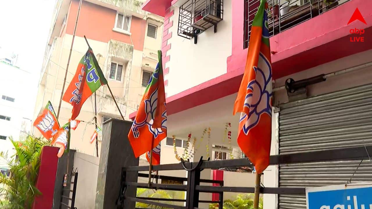 Kolkata News: নরেন্দ্রপুর থেকে বাবা ও নাবালক ছেলেকে অপহরণ, মুক্তিপণ চেয়ে ফোন বাড়িতে, শেষে বিজেপি-র কার্যালয় থেকে উদ্ধার, গ্রেফতার ৩