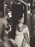 Sobhita Dhulipala: చేనేత చీరలో శోభిత... సంప్రదాయానికి అక్కినేని పెద్ద కోడలి ఓటు