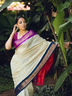 Sobhita Dhulipala: చేనేత చీరలో శోభిత... సంప్రదాయానికి అక్కినేని పెద్ద కోడలి ఓటు