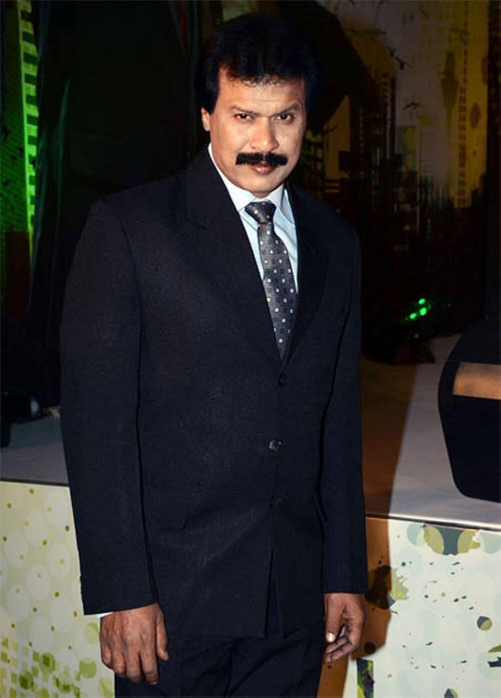 Dinesh Phadnis (Frederick) - Dinesh, who played the character of Frederick, entertained the audience a lot. Also solved many such cases, which kept everyone glued to the screen. However, in 2023, he said goodbye to the world due to multiple organ failure.
