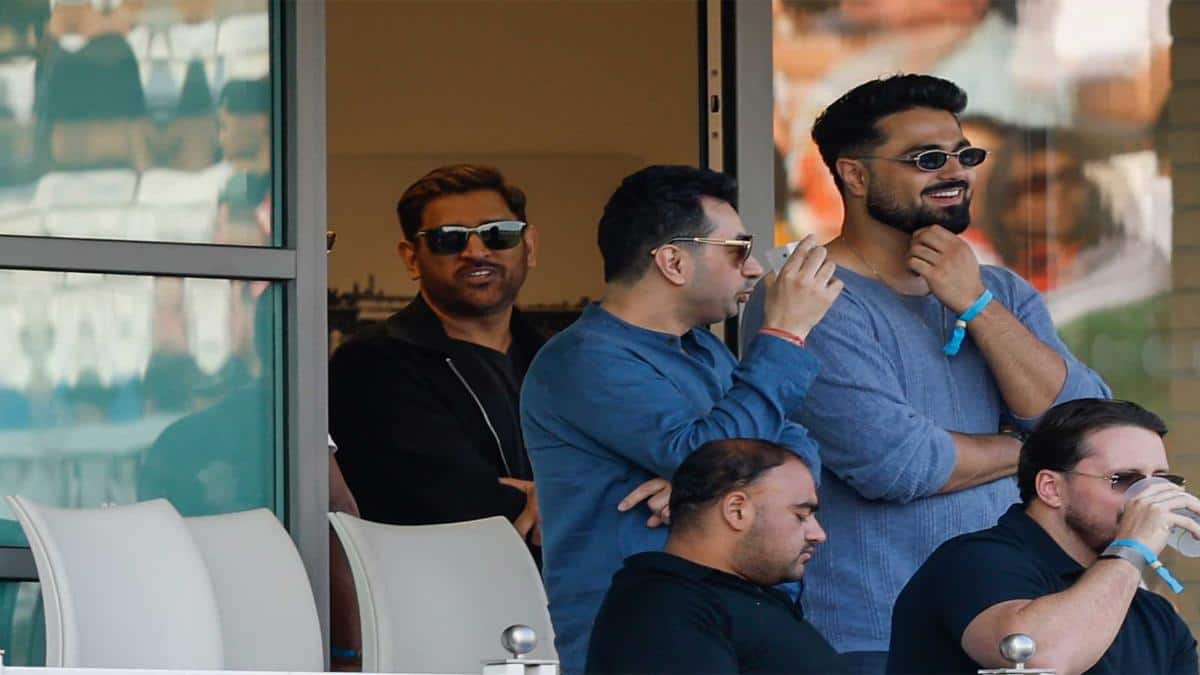 MS Dhoni 45th Birthday Fan Frenzy at Trent Bridge