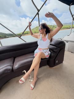 Monalisa Photo: મોનાલિસાની ગ્લેમરસ અદાએ વધાર્યું સોશિયલ મીડિયાનું તાપમાન