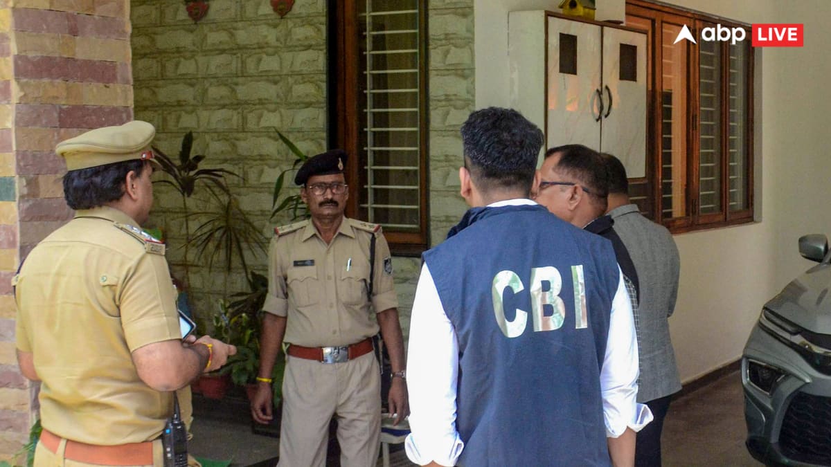 CBI: 'ঘুষ নিলেই CBI-কে জানান', প্রচার শুরু, পোস্টার পড়ল নিজাম প্যালেসে