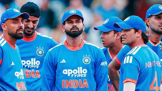 रणनीति में फॉल्ट, अंधकार में जा रही है टीम इंडिया; लगातार हार से भड़के पूर्व क्रिकेटर रणनीति में फॉल्ट, अंधकार में जा रही है टीम इंडिया; लगातार हार से भड़के पूर्व क्रिकेटर