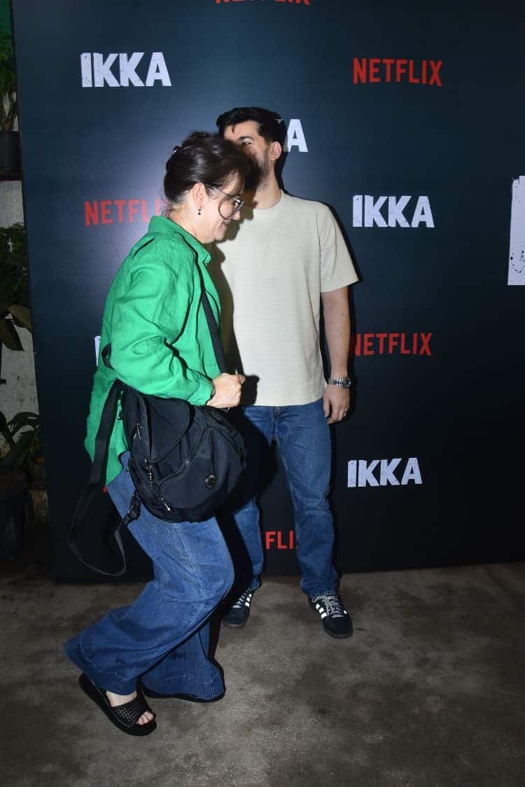 Sunny Deol's wife Pooja seen in the screening of 'Ikka', the actor said this about Akshay Khanna