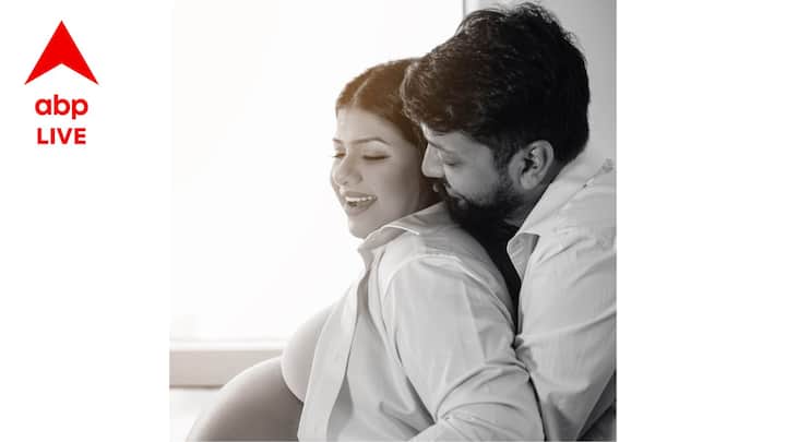 মার্চ মাসে বিবাহের খবর দিয়েছিলেন সুস্মিতা, জানিয়েছিলেন হঠাৎ বিয়ের সিদ্ধান্ত নিয়েছিলেন তিনি এবং তাঁর বন্ধু ও বিজনেস পার্টনার শুভাশিস। বন্ধুত্ব থেকেই একসঙ্গে কাজ শুরু, পরবর্তীতে জীবনে একসঙ্গে চলার সিদ্ধান্ত নেন তাঁরা।