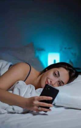 ਫੋਨ ਨੂੰ ਕੋਲ ਰੱਖ ਕੇ ਸੌਣ ਨਾਲ ਕੀ ਹੁੰਦਾ ਹੈ?
