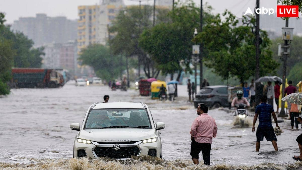 13 राज्यों में भीषण बारिश होगी, रेड अलर्ट, बाढ़ का खतरा, यूपी-दिल्ली, बिहार समेत देश का हाल जानें