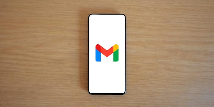 If you have any questions about changing your email address or need information about what to do in a given situation, it is best to read the instructions on Google's official help page before making the change. All the important information related to this process is explained well there.