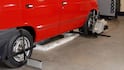 Wheel Alignment vs Tyre Pressure: कार के टायर में हवा कम है या Wheel Alignment बिगड़ा है? ऐसे करें पता