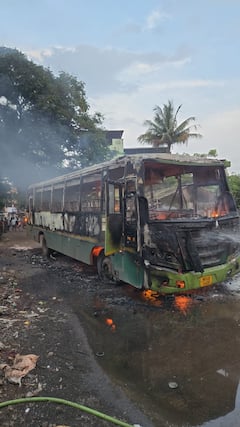 Bhiwandi Bus Fire: भिवंडीत धावत्या एसटी बसला अचानक भीषण आग; Photo