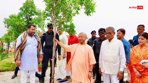 गोरखपुर: ताल रिंग रोड के किनारे सीएम योगी ने किया पौधरोपण, कहा- वनों से ही नदियां रहेंगी सदानीरा गोरखपुर: ताल रिंग रोड के किनारे सीएम योगी ने किया पौधरोपण, कहा- वनों से ही नदियां रहेंगी सदानीरा