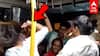 Karnataka govt bus | GOVT BUS-ல் அத்துமீறிய நபர்! கண்ணம் சிவக்க பளார் பளார்! பொளந்தெடுத்த இளம்பெண்