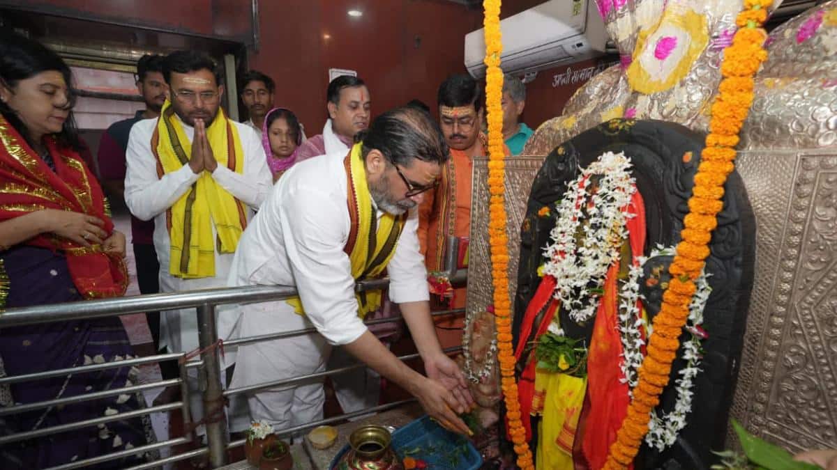 बांकीपुर उपचुनाव: प्रशांत किशोर के नामांकन से पहले JDU नेता का बड़ा बयान, 'BJP के लिए…'