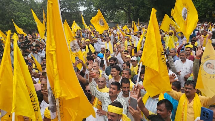 एक सवाल पर पीके ने दो टूक में कहा कि बांकीपुर अगर बीजेपी का गढ़ है तो जनसैलाब समर्थन में कैसे उमड़ पड़ा?