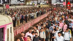 Train Ticket New Rules : ট্রেনে এই ধরণের টিকিট আর বৈধ নয়, না মানলে দিতে হবে মোটা অঙ্কের জরিমানা! নতুন নিয়ম কী বলছে?