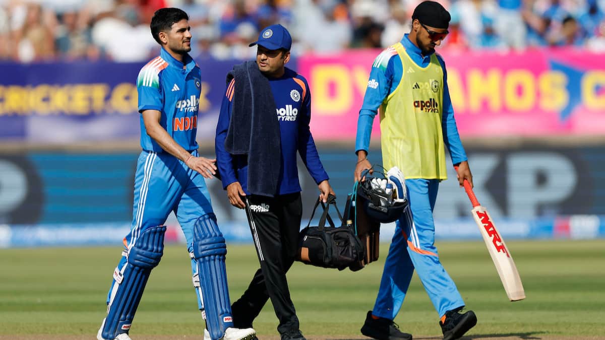 Shubman Gill Injury Scare in 1st ODI vs England