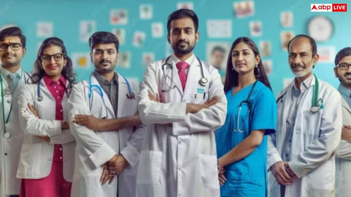 मेडिकल कॉलेज में दाखिला केवल MCC की ऑल इंडिया काउंसलिंग या राज्य सरकार की काउंसलिंग प्रक्रिया के जरिए ही मिलता है.कोई भी मेडिकल कॉलेज सीधे किसी छात्र को एडमिशन नहीं दे सकता.सीट आवंटन पूरी तरह मेरिट, रैंक, उपलब्ध सीटों और काउंसलिंग के आधार पर किया जाता है.