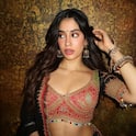 ટ્રેડિશનલ લૂકમાં ખૂબ જ સુંદર લાગી Janhvi Kapoor, બ્લેક લહેંગામાં શેર કરી તસવીરો