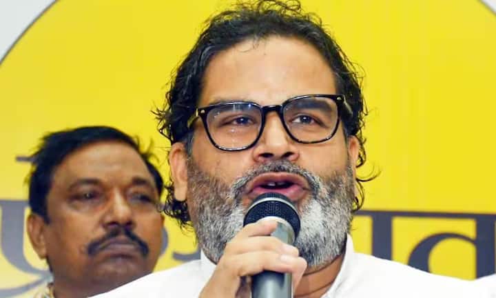 ১৯৯৬ থেকে ১৯৯৯, এই তিন বছরের সময়কালে ইউনিভার্সিটি অফ লখনউ থেকে BBA ডিগ্রি অর্জন করেন প্রশান্ত। মাঝের তিন বছর কেন ব্রেক নিয়েছিলেন, তা যদিও খোলসা করেননি তিনি।