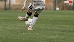 FIFA World Cup 2026: फुटबॉल में क्या होता है येलो और रेड कार्ड, जानें कहां से हुई थी इसकी शुरुआत?
