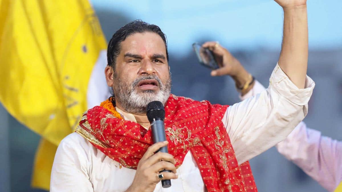 बांकीपुर से RJD ने मान ली हार! पार्टी के सीनियर लीडर का दावा- प्रशांत किशोर का पलड़ा भारी