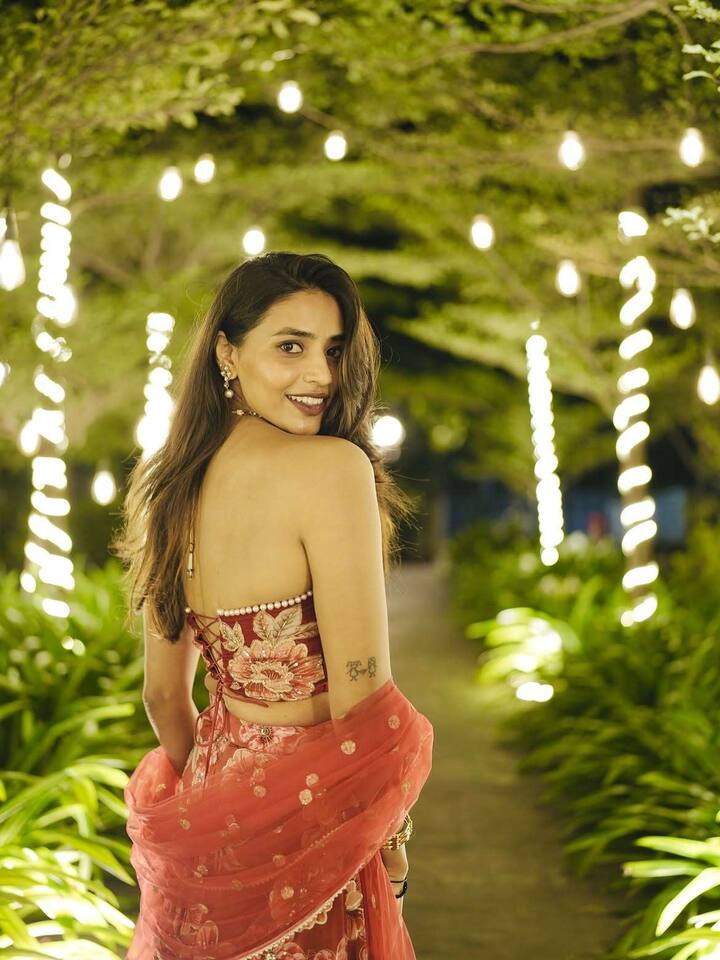 ఇప్పుడు తెలుగులో మంచి ఛాన్స్ కోసం వెయిట్ చేస్తున్నారు సప్తమి. ప్రస్తుతం బాలీవుడ్ ప్రాజెక్టులతో బిజీగా ఉన్నారు.