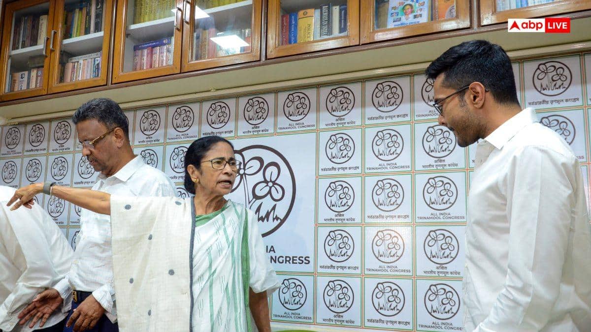 'अभिषेक बनर्जी बहुत बुरे हैं...', TMC में टूट के बीच बोलीं ममता, बागियों को लेकर बड़ा ऐलान