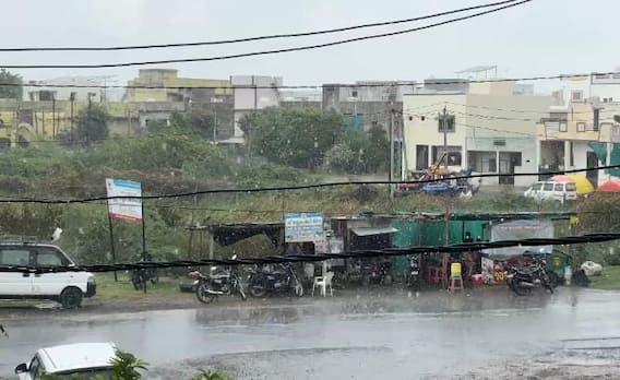 Vadodara Rain: વડોદરા જિલ્લામાં જામ્યો વરસાદી માહોલ, ડભોઈ અને શિનોરમાં વરસ્યો વરસાદ Vadodara Rain: વડોદરા જિલ્લામાં જામ્યો વરસાદી માહોલ, ડભોઈ અને શિનોરમાં વરસ્યો વરસાદ