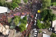 Photos: 'જય રણછોડ'ના નાદથી ગુંજી ઉઠ્યું અમદાવાદ, સાધુ-સંતો અને ચુસ્ત બંદોબસ્ત વચ્ચે નીકળી જગન્નાથજીની રથયાત્રા