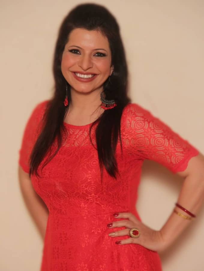 Jennifer Mistry Bansiwal played the role of Mrs. Roshan Sodhi in 'Taarak Mehta Ka Ooltah Chashmah'. In the year 2023, he left the show making serious allegations of harassment against the makers. Jennifer Mistry is very active on social media these days.