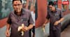 Train Zero Civic Sense Viral Video : केला खाया और छिलका ट्रेन के नीचे फेंका, मिल गए जीरो सिविक सेंस वाले अंकल