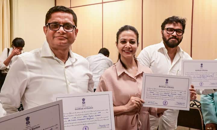 নির্ধারিত দিনে ১৬ মার্চ রাজ্যসভার নির্বাচন হলে, তাতে জয়ী হন কোয়েল। জয়ী হন বাবুল, মেনকা এবং রাজীবও। রাজনীতির কোনও শিক্ষা বা অভিজ্ঞতা না থাকলেও, মানুষের সেবা করার সুযোগ পেয়েই রাজ্যসভায় যাওয়ার সিদ্ধান্ত নিয়েছেন বলে সেই সময় জানিয়েছিলেন কোয়েল।