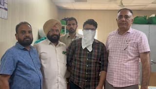 Barnala 'ਚ ਵਿਜੀਲੈਂਸ ਵੱਲੋਂ 50 ਹਜ਼ਾਰ ਦੀ ਰਿਸ਼ਵਤ ਲੈਂਦਾ ਸਰਕਾਰੀ ਇੰਸਪੈਕਟਰ ਰੰਗੇ ਹੱਥੀਂ ਕਾਬੂ