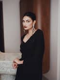 Athiya Shetty Photo: બ્લેક સાડીમાં ગ્લેરમસ લાગી આથિયા શેટ્ટી, કેમેરા સામે આપ્યા હટકે પોઝ