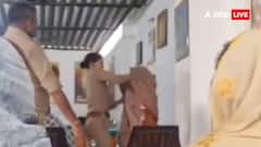 वाराणसी: थाने में महिला SI ने फरियादी को जड़े थप्पड़, Video वायरल होते ही दरोगा को किया सस्पेंड