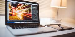 कुछ Laptops में क्यों होते हैं 2 Charging Ports? जानिए क्या होती है वजह
