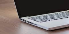 कुछ Laptops में क्यों होते हैं 2 Charging Ports? जानिए क्या होती है वजह