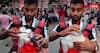 Body Coffee Cafe Viral Video : जज्बा हो तो पैसा आ ही जाता है, शख्स ने अपने शरीर पर ही खोल लिया कॉफी कैफे- वीडियो वायरल