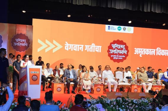 Pune Infrastructure : पुण्याच्या विकासाला नवी गती देणारे मार्ग 'गेम चेंजर' ठरतील; 3 उन्नत मार्गांच्या भूमिपूजनाप्रसंगी उपमुख्यमंत्री सुनेत्रा पवार यांचे प्रतिपादन!