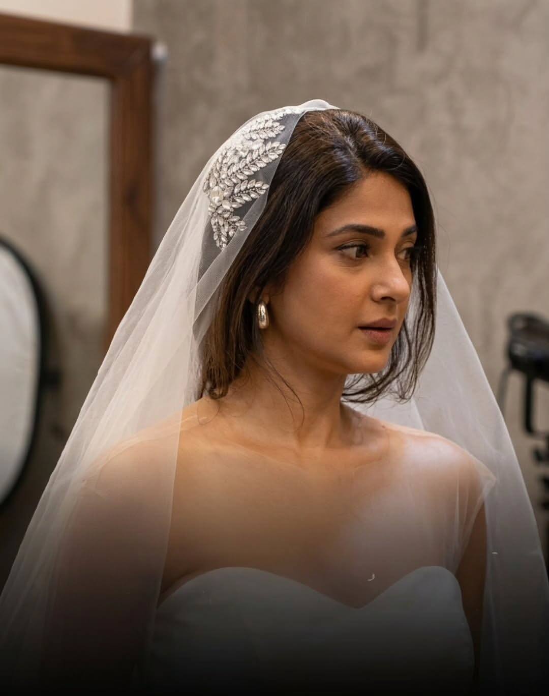 Jennifer Winget married TV actor Karan Singh Grover in 2012, although this relationship ended in 2014. Now after about 12 years, Jennifer married her boyfriend William Ishmael on July 16, whose videos are going viral on social media.