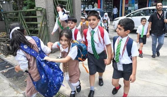 Schools holiday : ਵਿਦਿਆਰਥੀਆਂ ਲਈ ਵੱਡੀ ਖ਼ਬਰ , ਗਰਮੀ ਕਾਰਨ 22 ਜੁਲਾਈ ਤੱਕ ਬੰਦ ਰਹਿਣਗੇ ਸਕੂਲ , ਸਰਕਾਰ ਦਾ ਫੈਸਲਾ     