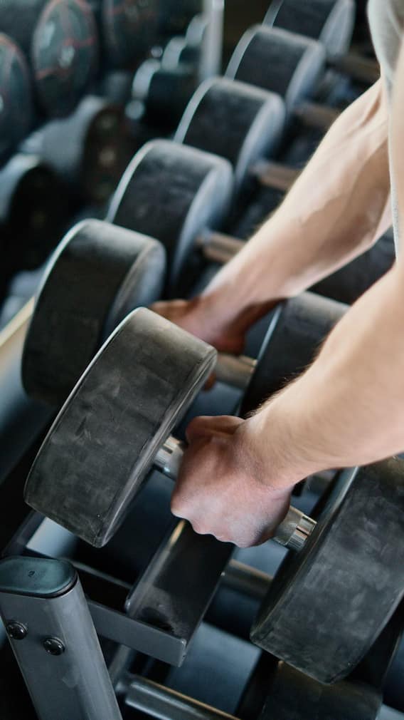 Heavy Weight या Light Weight... मसल्स किससे ज्यादा बनती हैं?