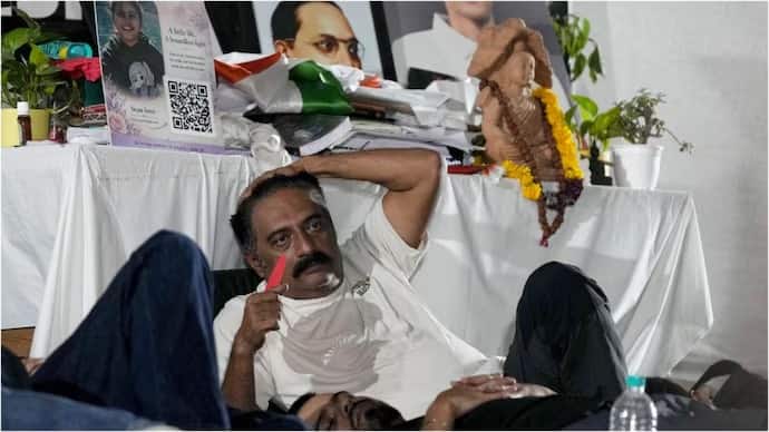 या आंदोलनात नेत्यांसह दिग्गज कलाकाराही उपस्थित होते. प्रकाश राजपासून शबामा आझमीपर्यंत, या आंदोलनात कोण कोण सहभाग झाले? पाहूयात.