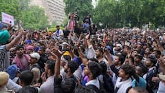 Bollywood Stars Supporting CJP Protest: दिल्लीच्या जंतरमंतरवरील कॉकरोच जनता पार्टीच्या आंदोलनाला कोणकोणत्या कलाकारांनी पाठिंबा दिला, वाचा लिस्ट
