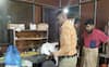 சிவகங்கையில் உணவகங்களில் அதிரடி சோதனை: 8 கிலோ பழைய இறைச்சி பறிமுதல்!