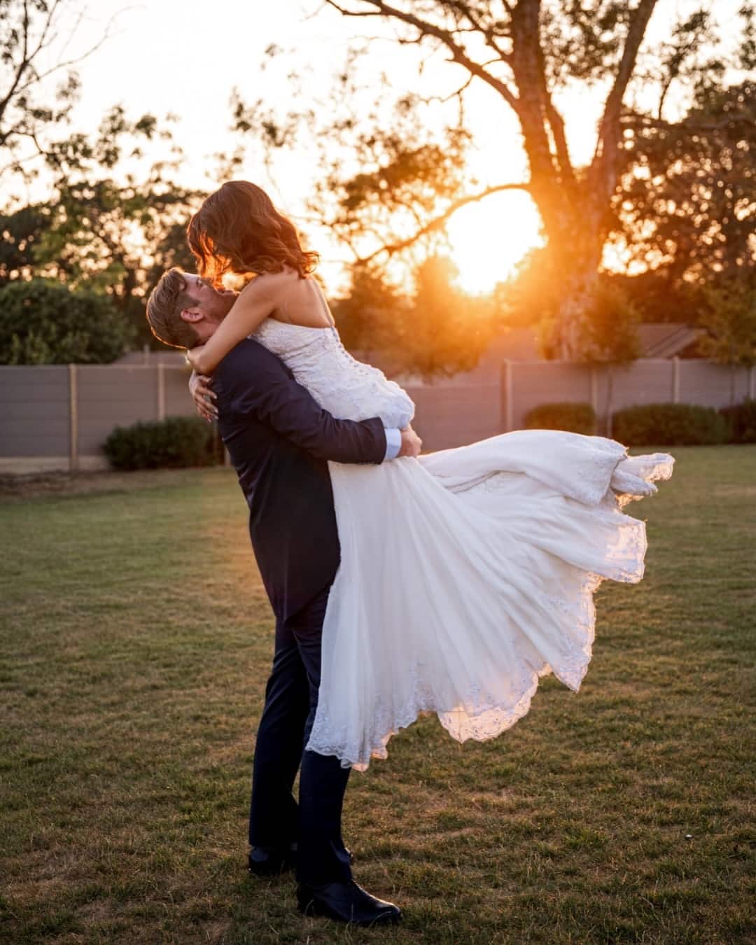 Jennifer and William got married according to Christian customs in the United Kingdom (UK). Their wedding photos and videos are popular on social media.