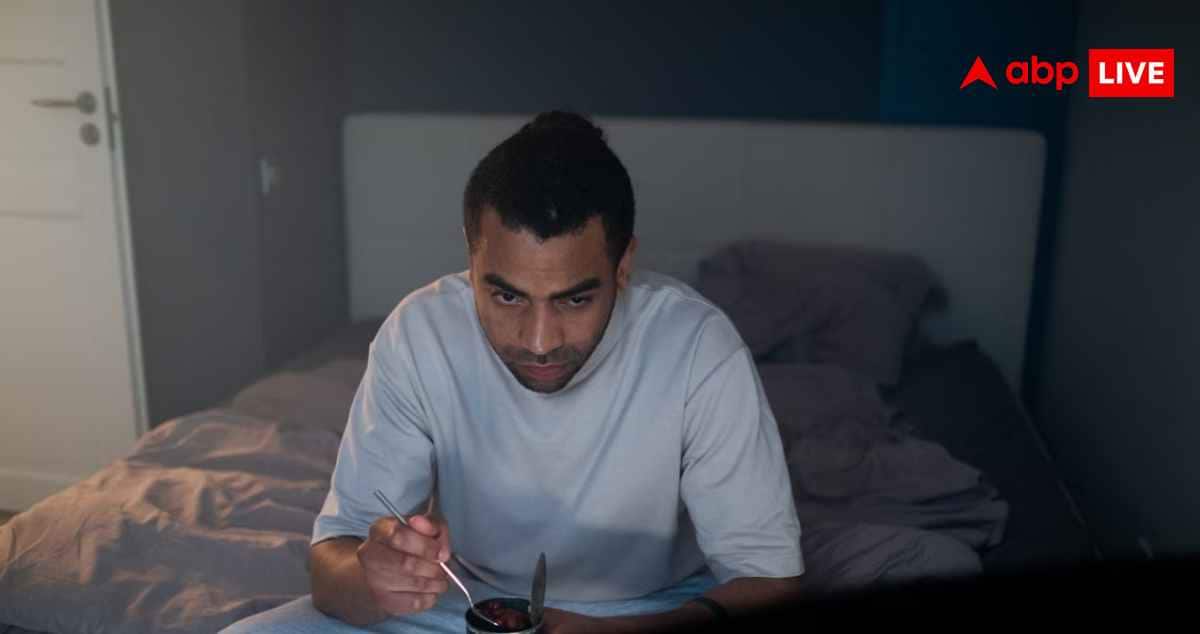 Night Diet Tips: रात को सोने से पहले भूलकर भी ना खाएं हेल्दी दिखने वाली ये चीजें, फायदे की जगह हो जाएगा नुकसान