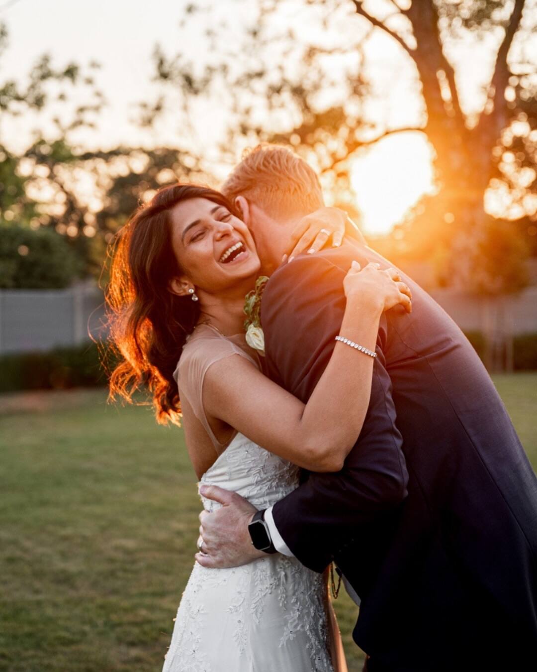 In the pictures, Jennifer and William are seen immersed in each other's love. In one picture, both of them are seen embracing each other and living their beautiful moment.